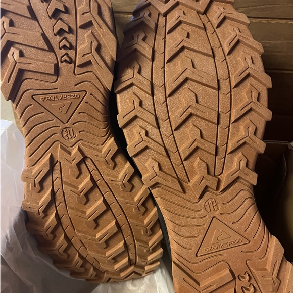 New In Box Ozark Mens trail hikers sneaker size 11.5 olive green breathable , - Picture 7 of 13